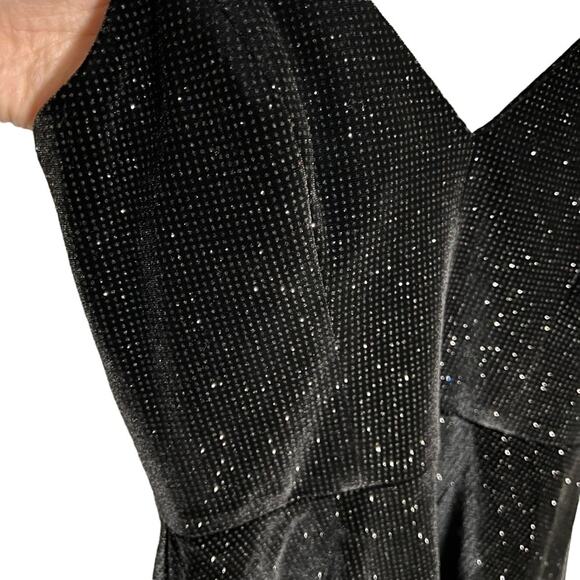 Cosmopolitan Dress The Population Vida Black
Sparkle Dress Size Small - Picture 6 of 14